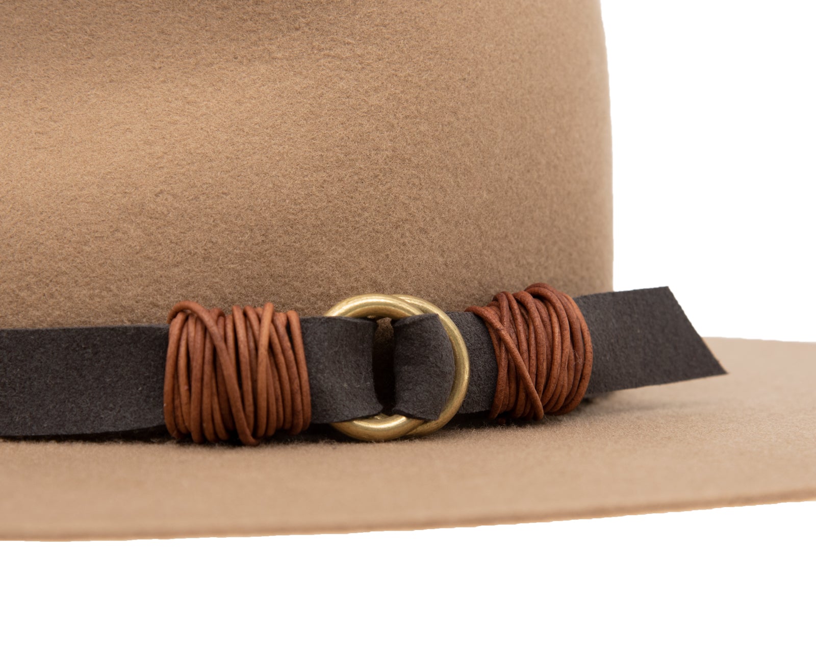 Ninakuru wool hat with vegan band and brass loops.