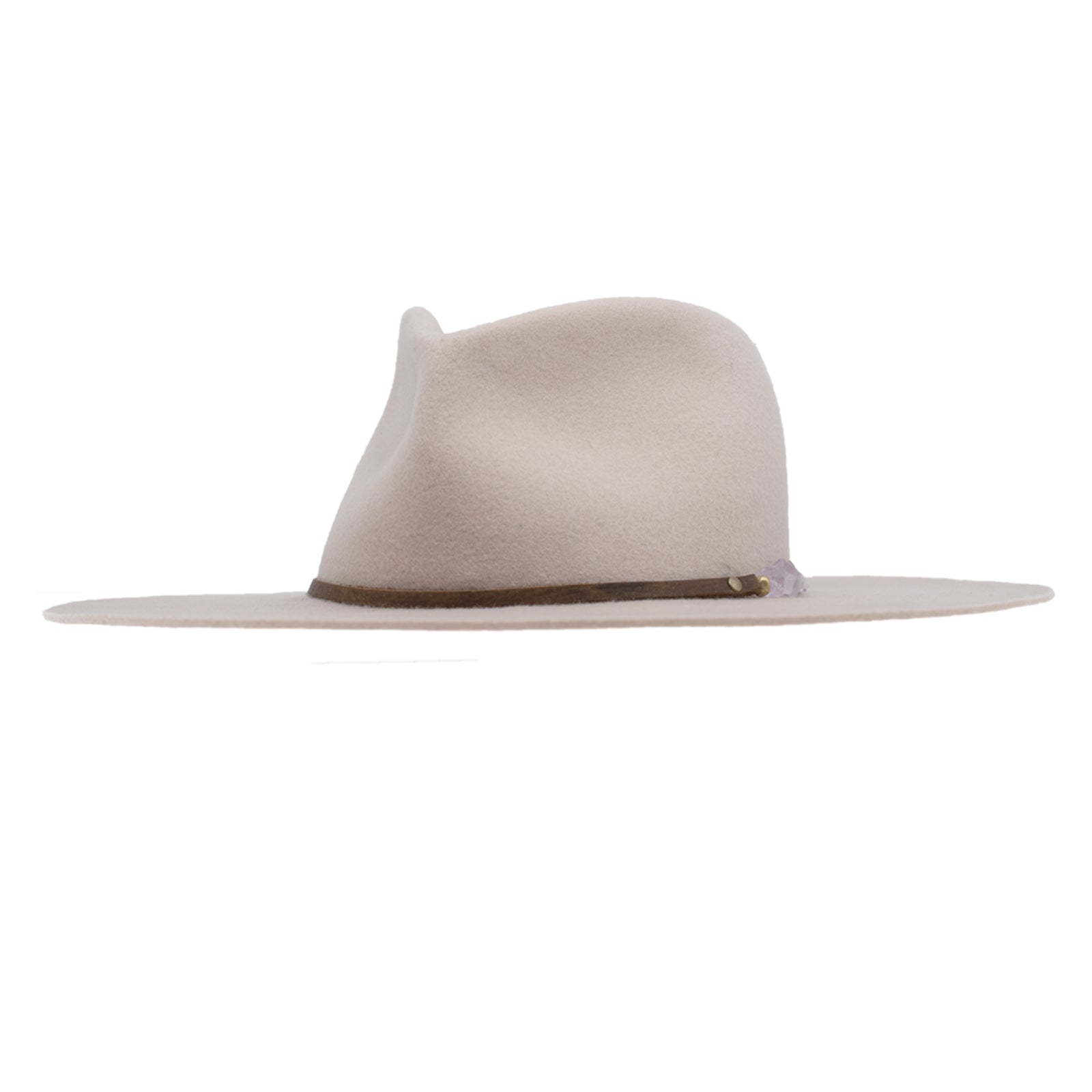 Ninakuru wool hat with amethyst.