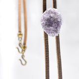 Ninakuru wool hat with amethyst.