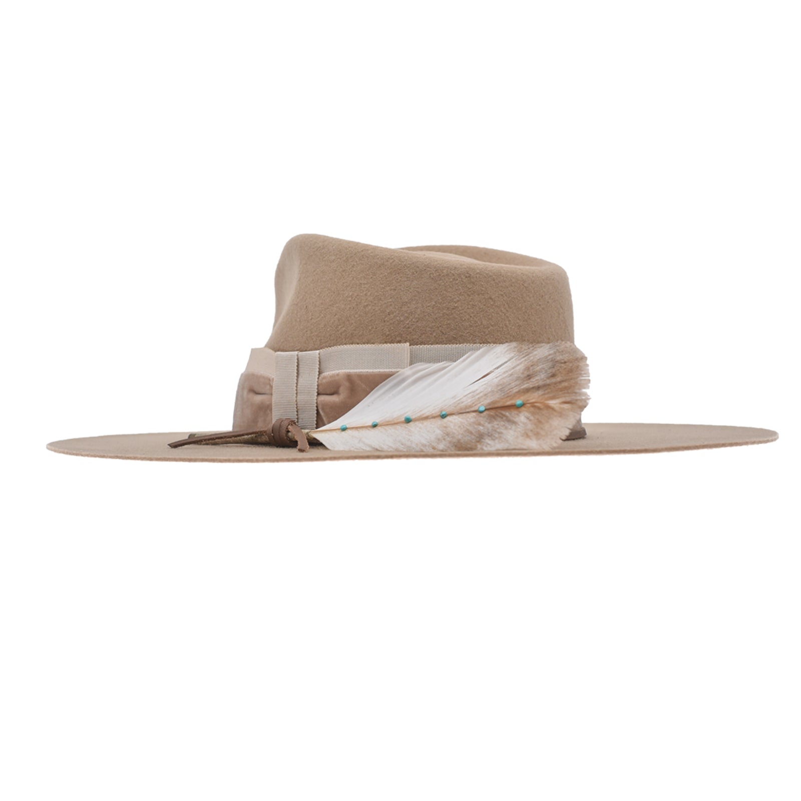 Ninakuru wool felt hat with velvet and leather.