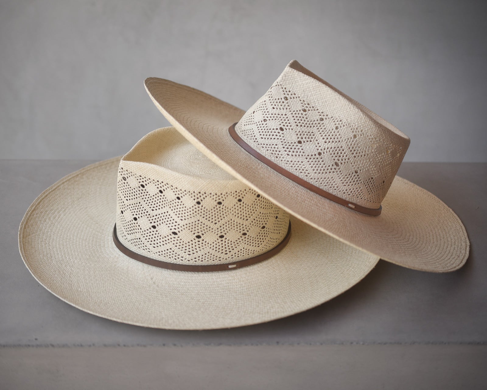 Ninakuru Panama hat with leather band.