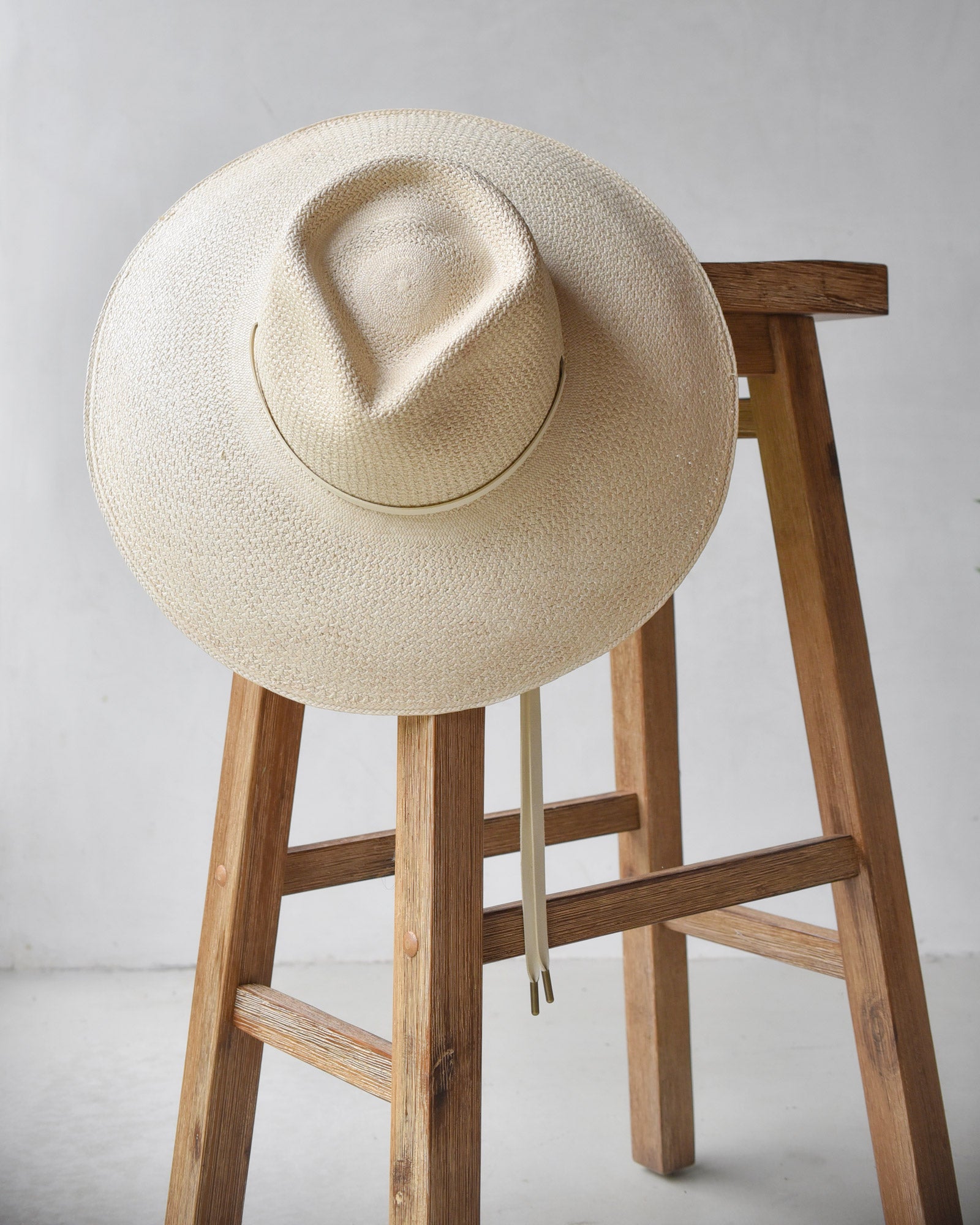 Ninakuru diamond crown Panama hat with vegan band.
