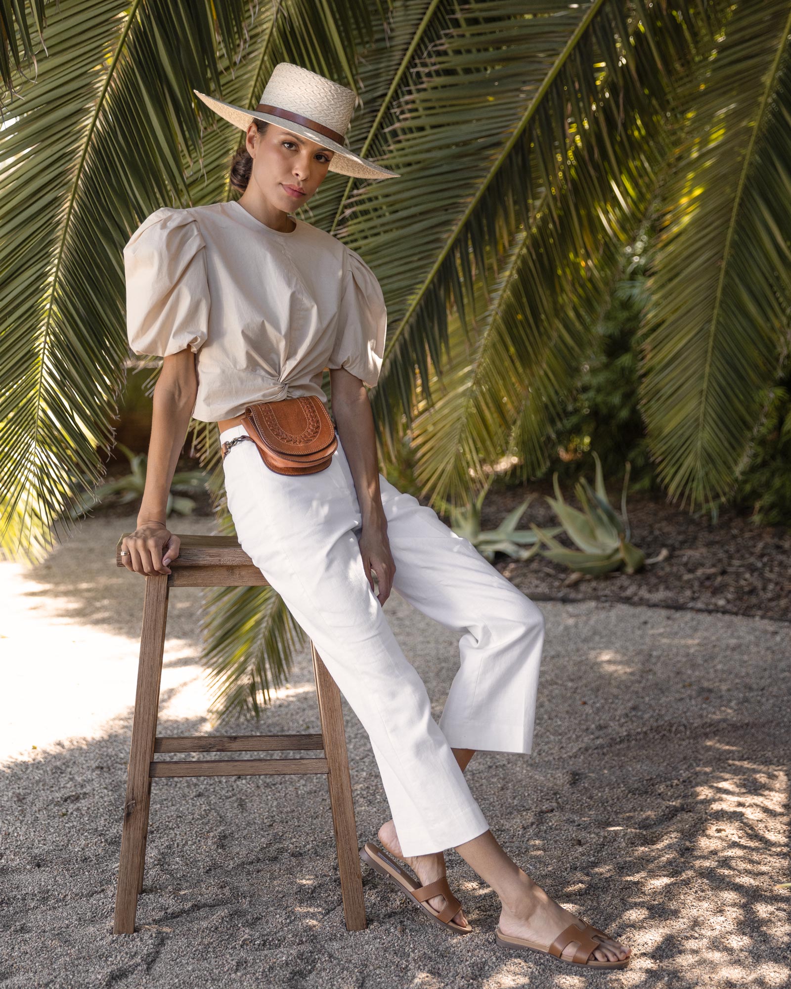 Ninakuru leather tote.